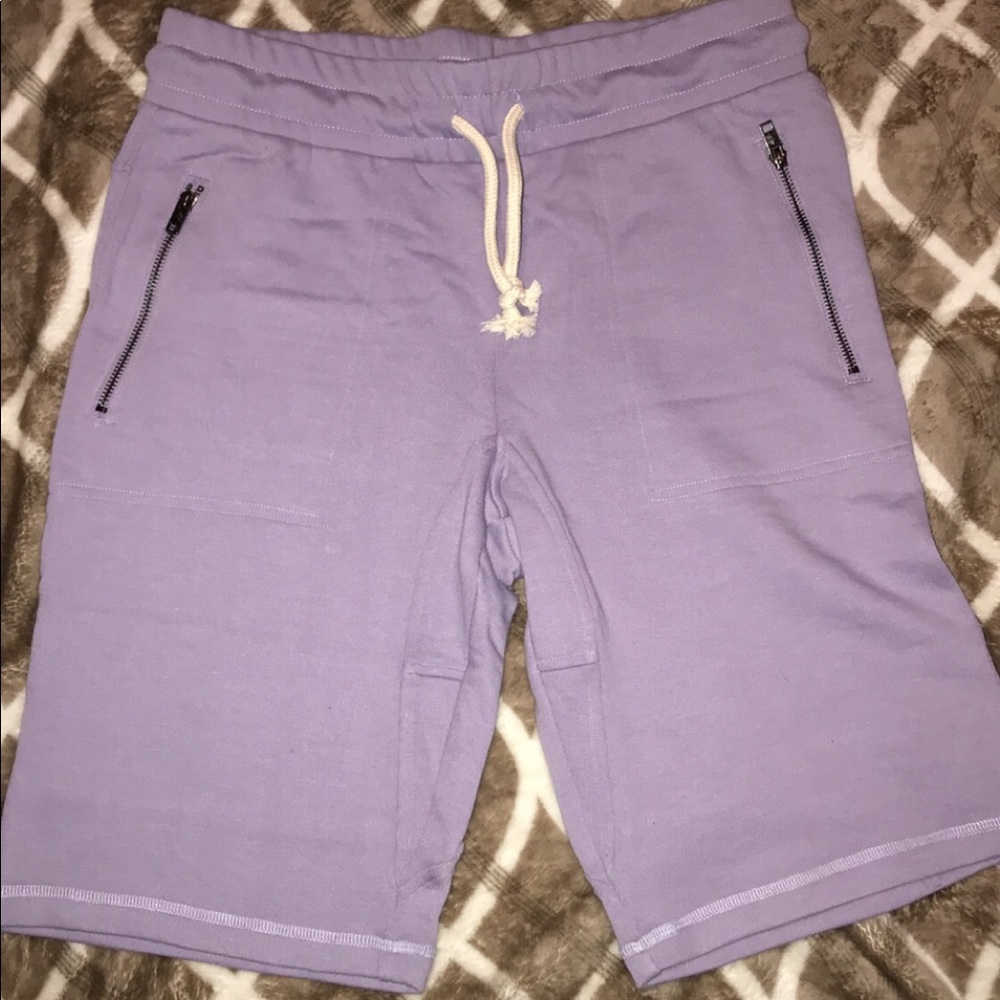 Krisp lavender sweatshorts